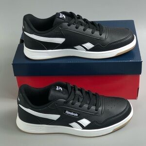 Reebok Kids Black and White Low-Top Sneakers Size 5